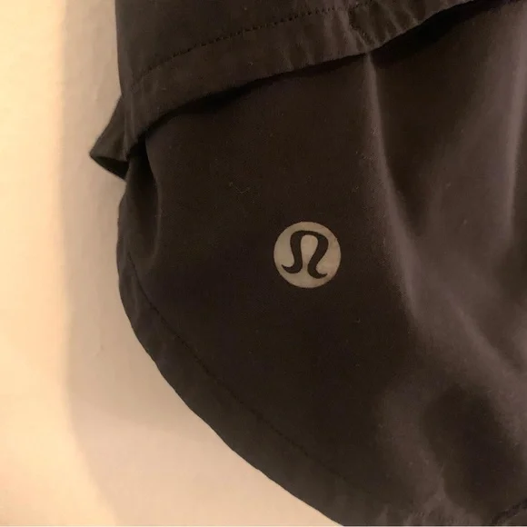 Lululemon Speed Up Shorts 2.5” - Picture 7 of 13